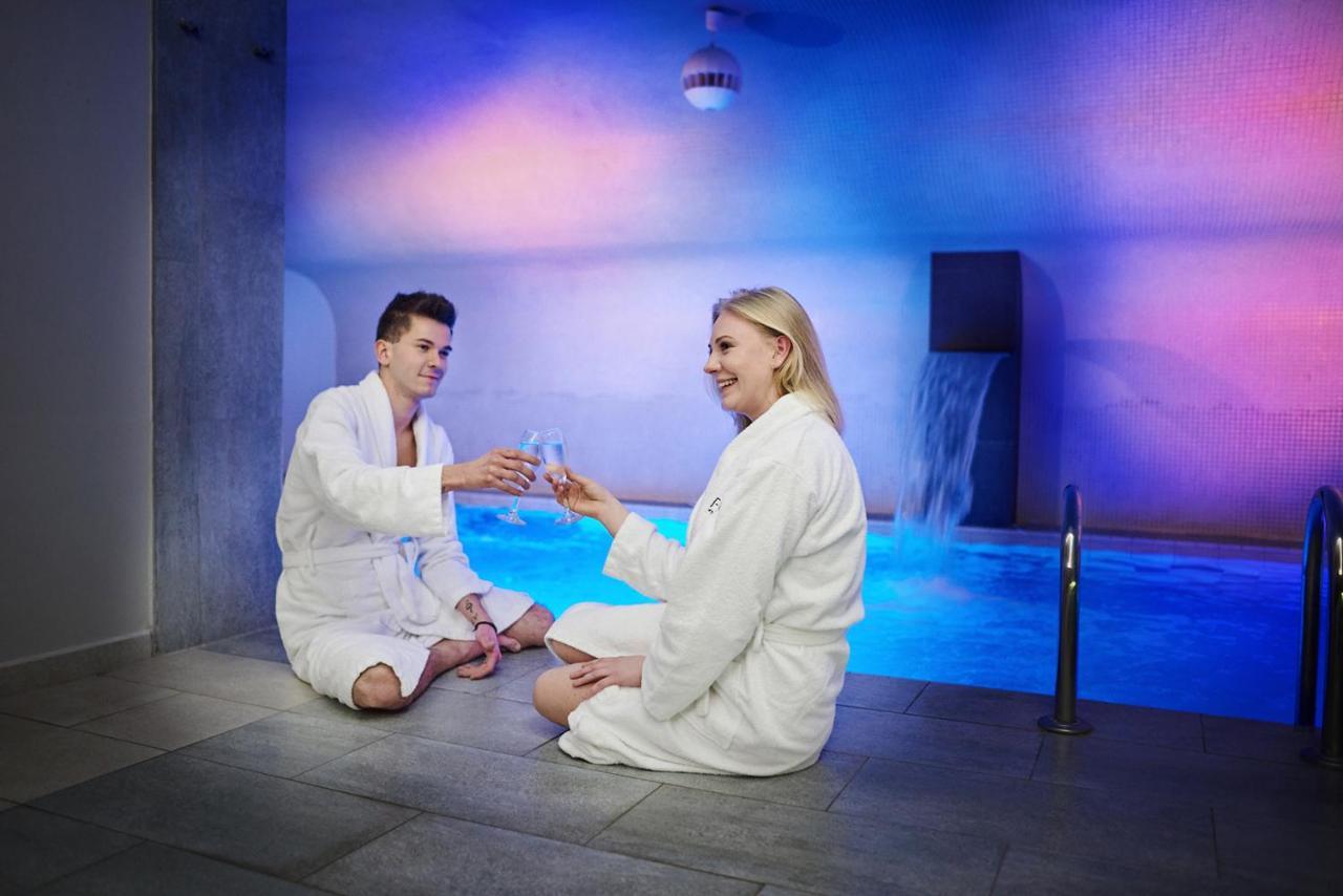 Hotel Fado Spa & Restaurant ชวิดนิตซา ภายนอก รูปภาพ